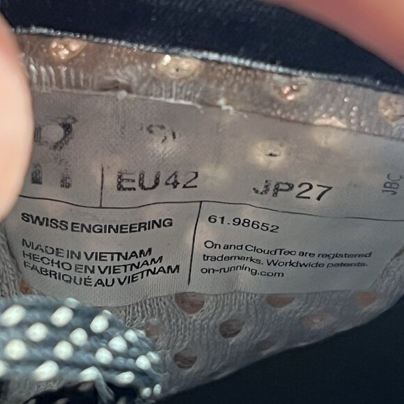 On Running Athletic Shoes in Cream and Orange - Picture 11 of 11